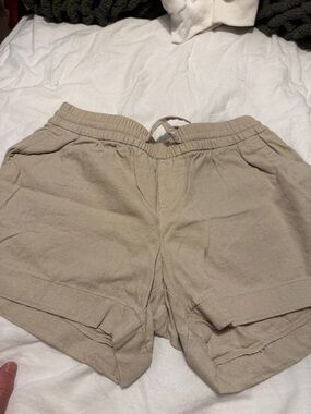 Old Navy Beige Elastic Drawstring Waist Shorts